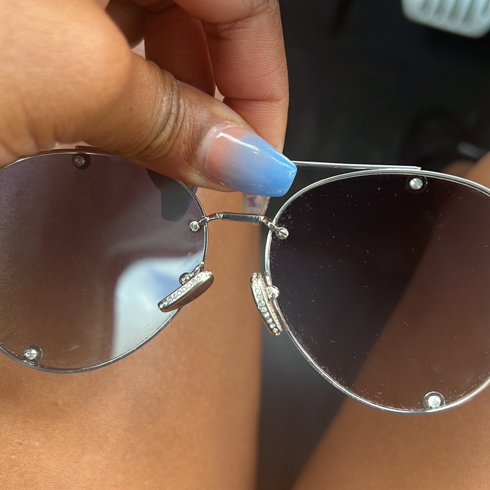 Valentino Sunglasses - Picture 3 of 6